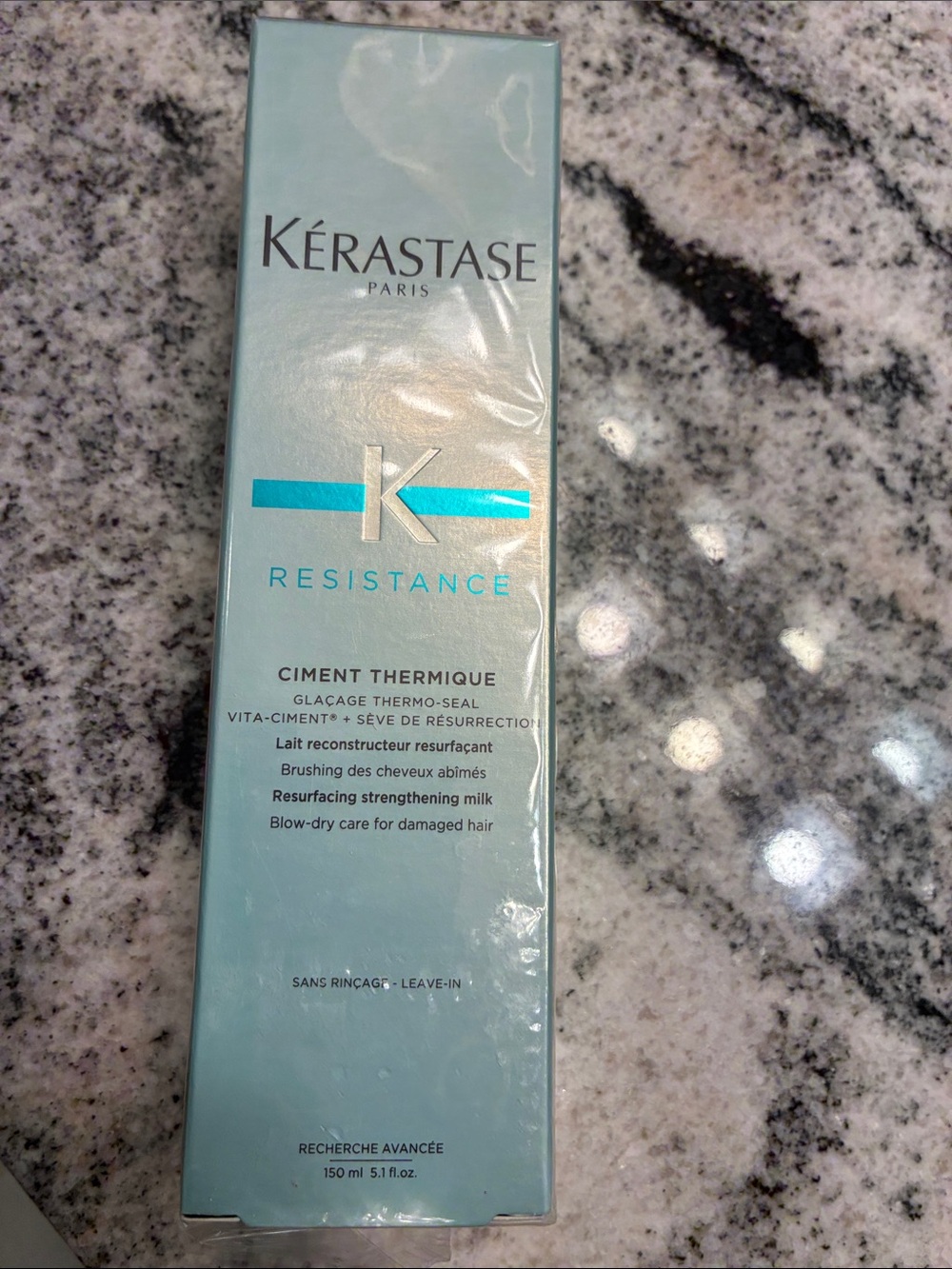 Kérastase Resistance Ciment Thermique Resurfacing Strengthening Milk - NEW